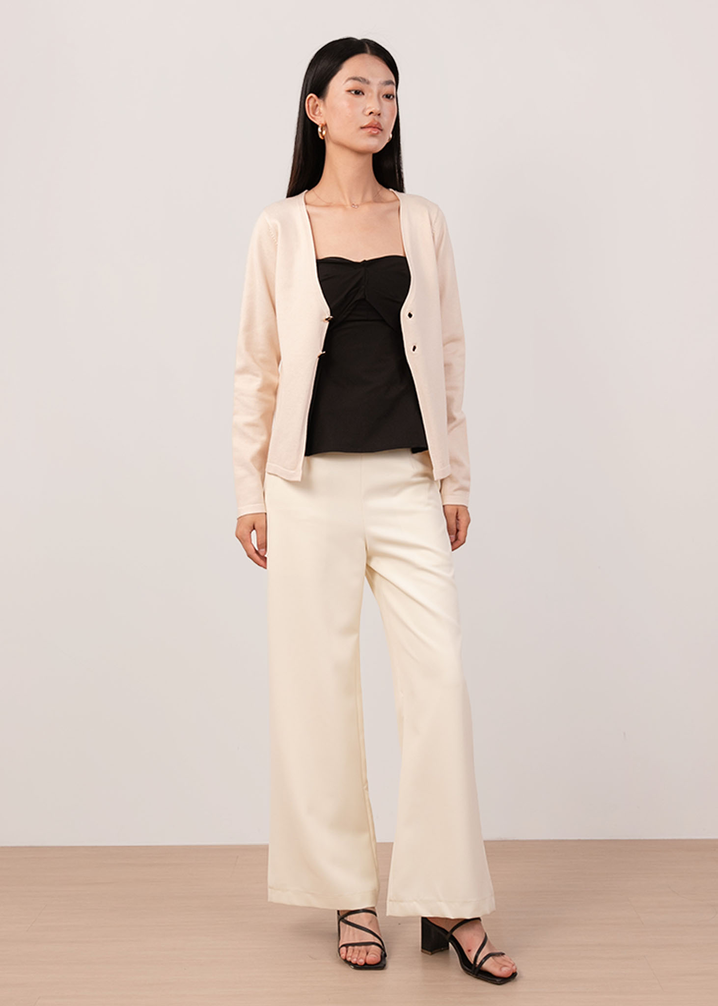Softform Cardigan in Beige