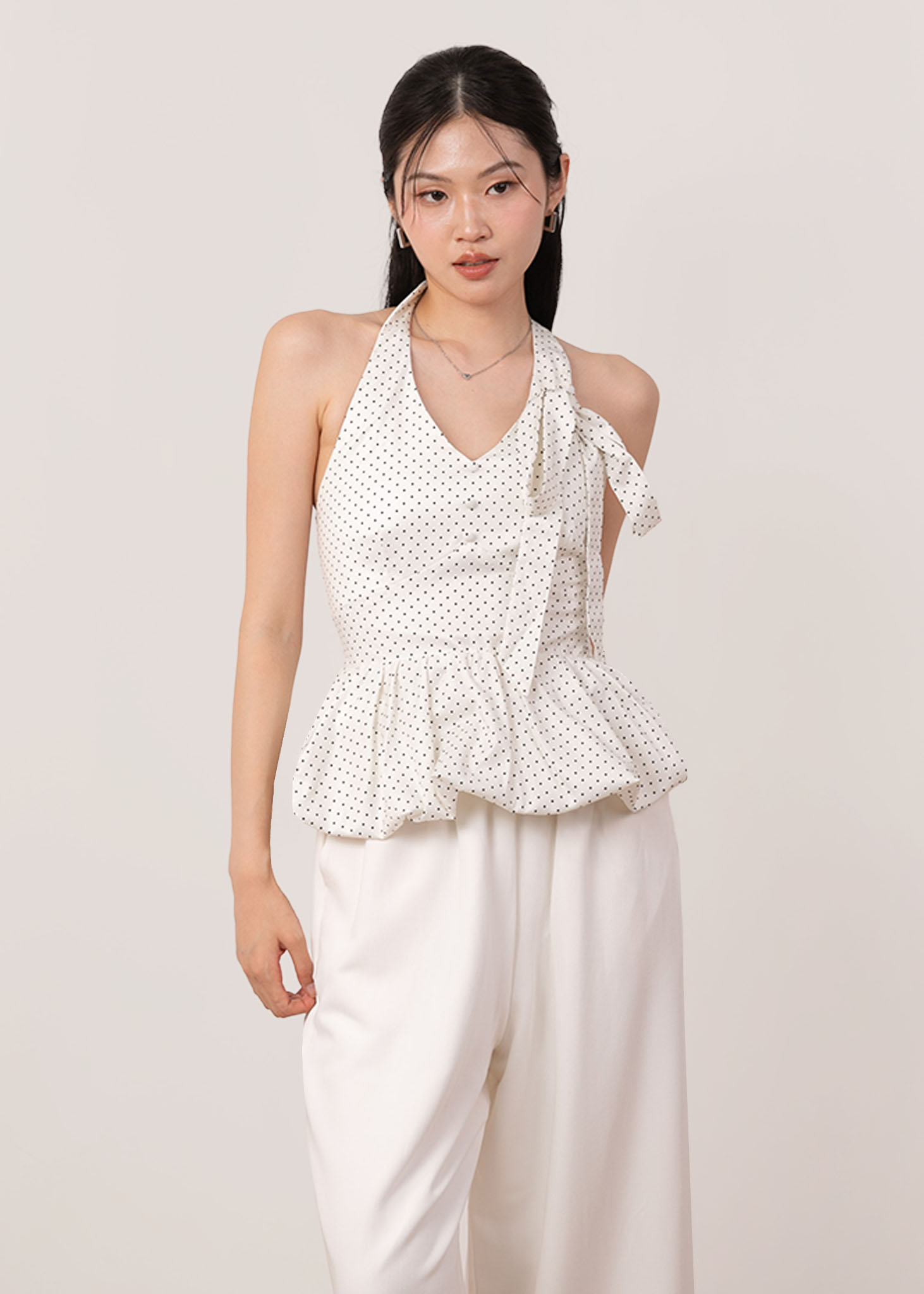 Orella Polkadots Halter Bubble Top in White Polkadot