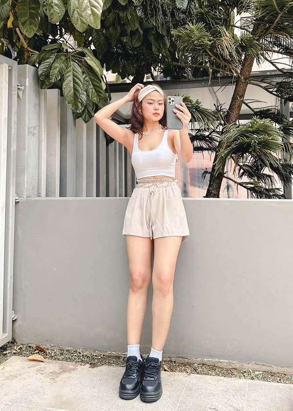 Feel The Comfort Paperbag Shorts in Taupe