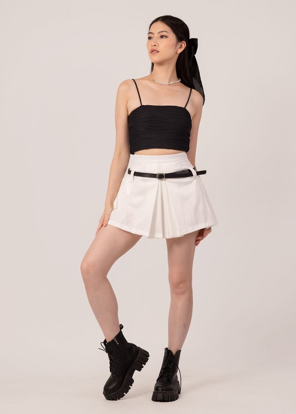 Heart Racing Pleated Low-Waist Skorts in White