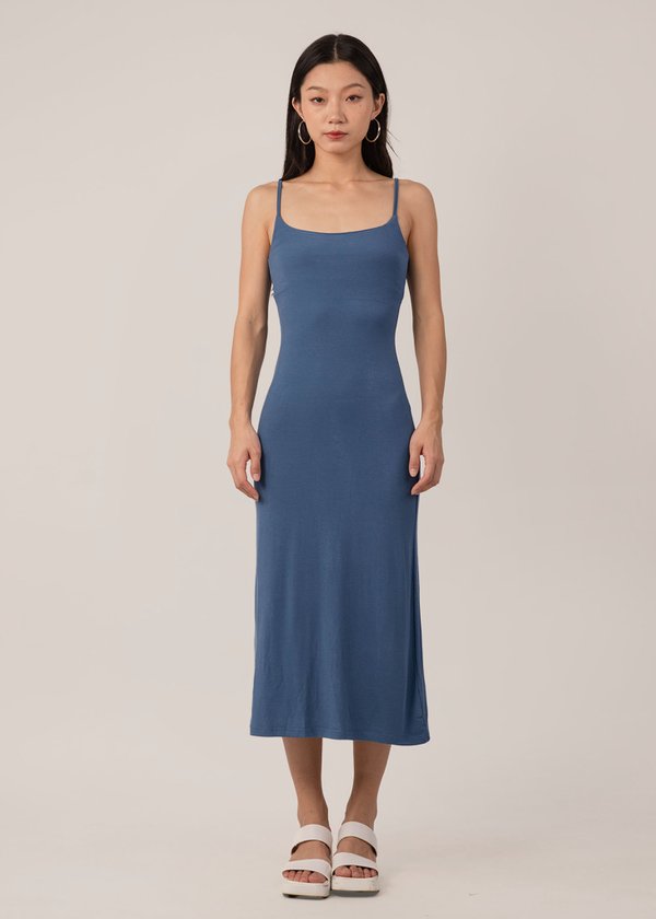 Sleek Silhouette Midi A-line Padded Dress in Sapphire Blue