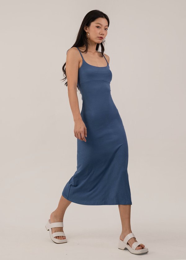 Sleek Silhouette Midi A-line Padded Dress in Sapphire Blue