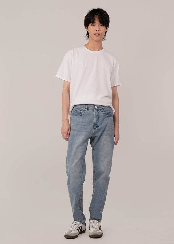 (MEN'S) Couture Classic Jeans in Mid Wash