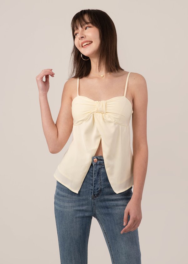 Knot-So-Ordinary Bow Top in Soft Yellow