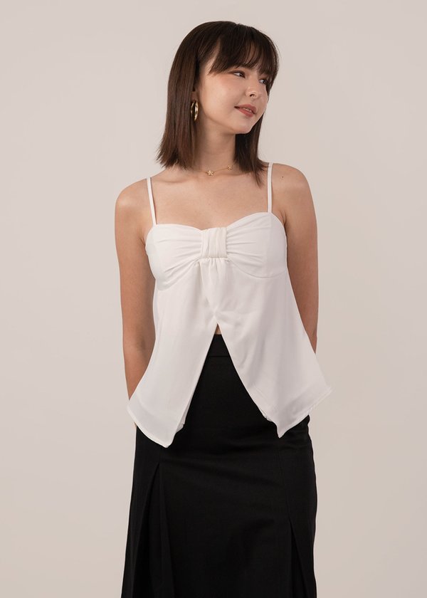 Knot-So-Ordinary Bow Top in White