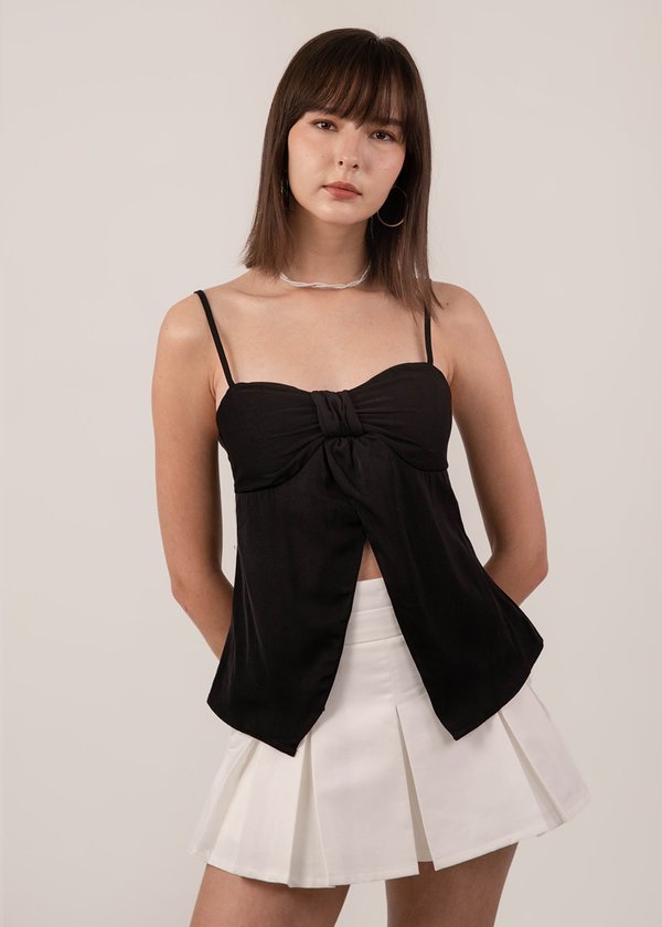Knot-So-Ordinary Bow Top in Black