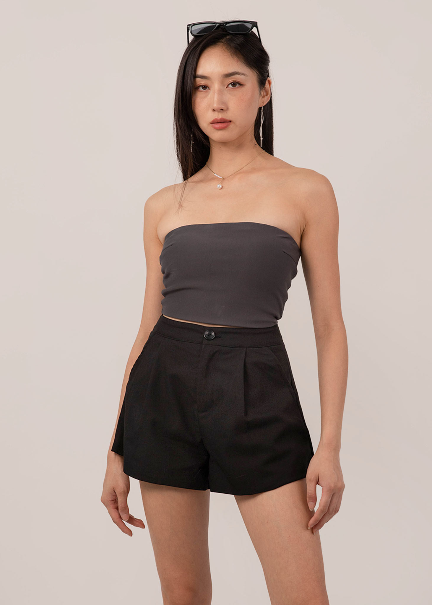 Basic Shorts Display Signature Basic Shorts in Black | 6STYLE