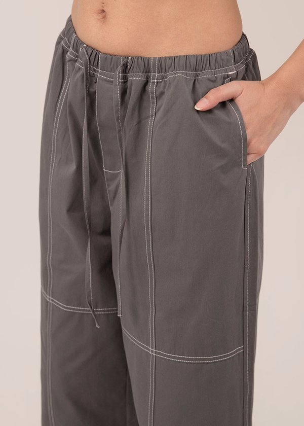 Trendy Wide Legged Contrast Pants in Neutral Grey