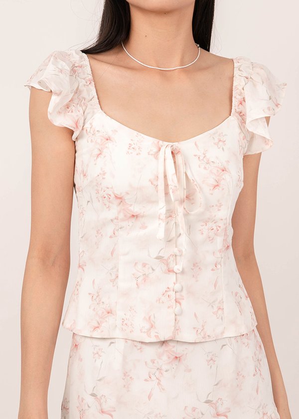 Heartstrings Flutter Top in Florals (Pastel Red) 