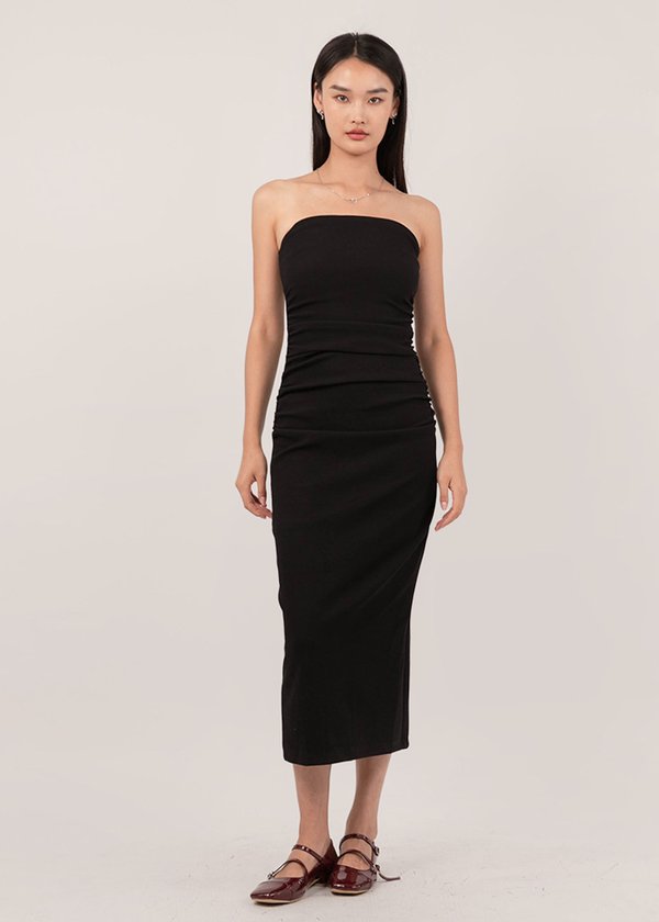 Romantic Affair Ruched Dress in Black