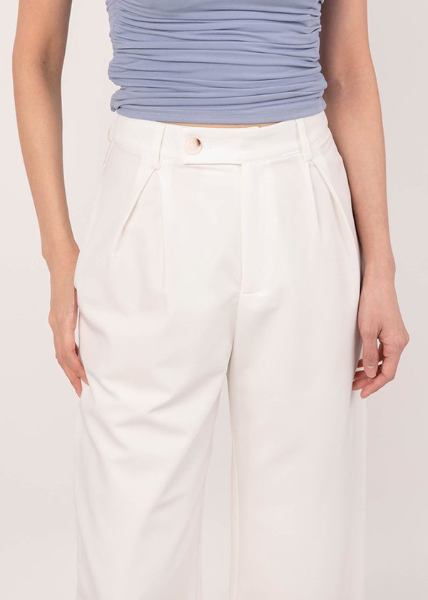 Show it off Straight Cut Pants in White