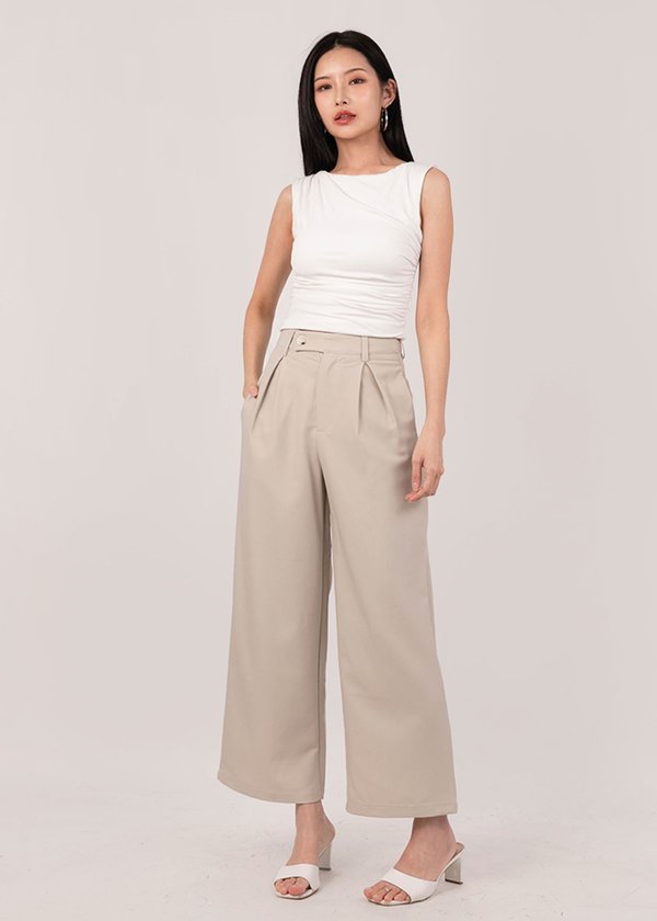 Show it off Straight Cut Pants in Taupe