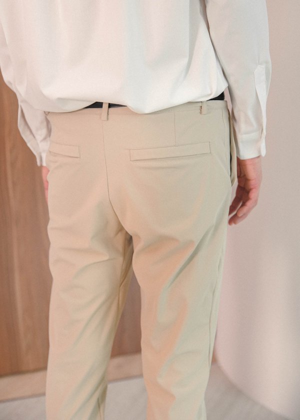 (MEN) Next Gen Tapered Pants in Sand