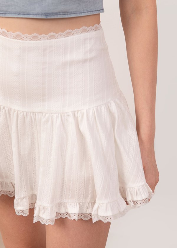 Layla Ruffles Skorts in White