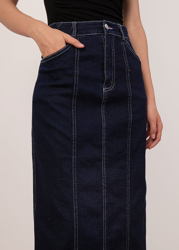 Stonewash Denim Skirt in Navy