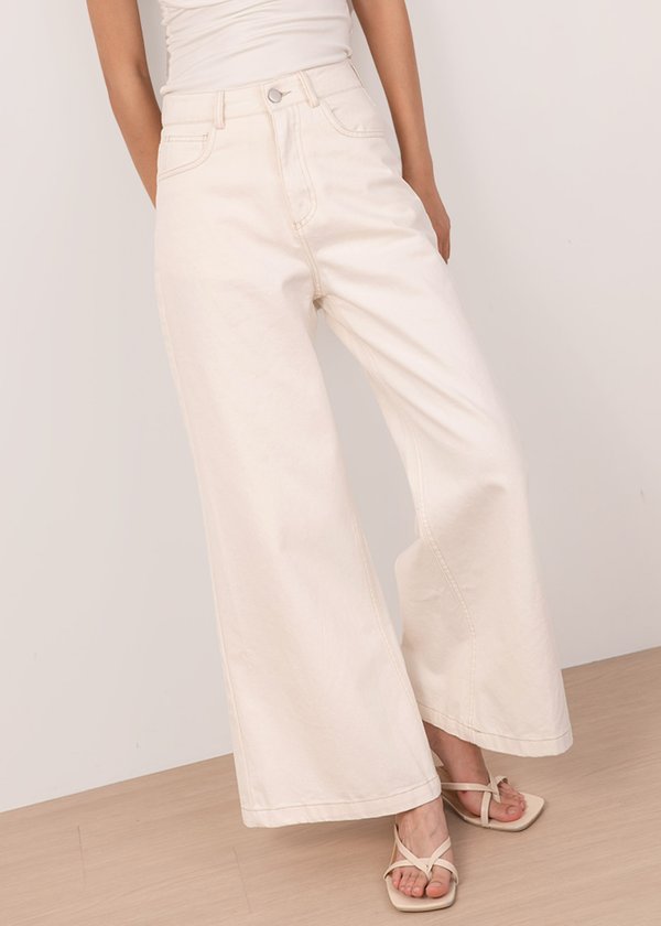 The Edit Denim Jeans in Ecru