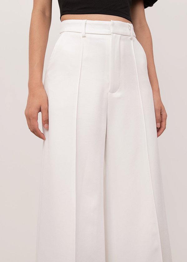 Hustler Highwaisted Panel Pants in White