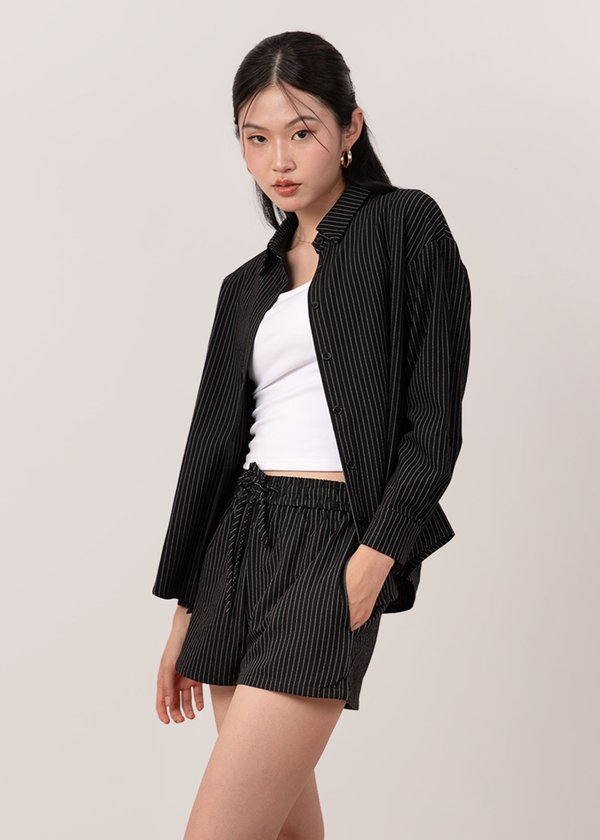 Terra 2 Piece Buttoned Shirt in Pinstripe