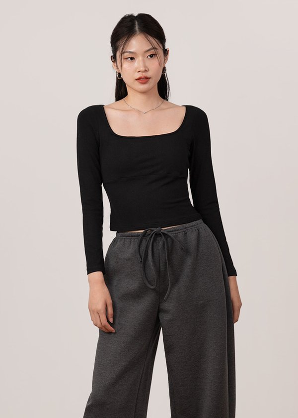 Modena Classic Sleeve Top in Black