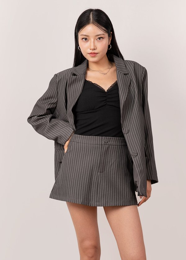 Viper Skorts in Pinstripe Dove Grey