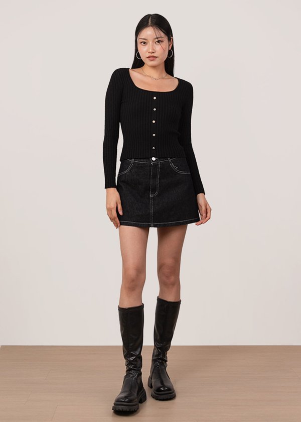 Moonpearl Ribbed Long Sleeve Top in Black