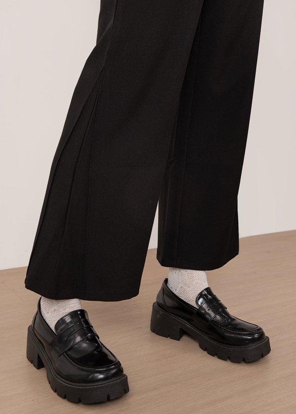 Hotstuff Flare Mid-Waisted Pants in Black