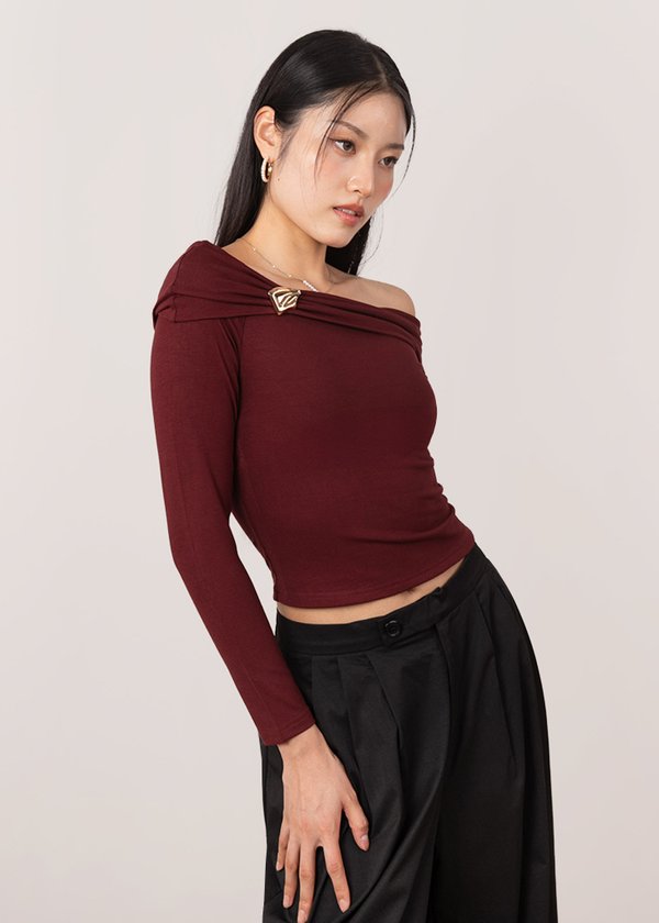 Sorelle Off Shoulder Ruched Top in Wine Red
