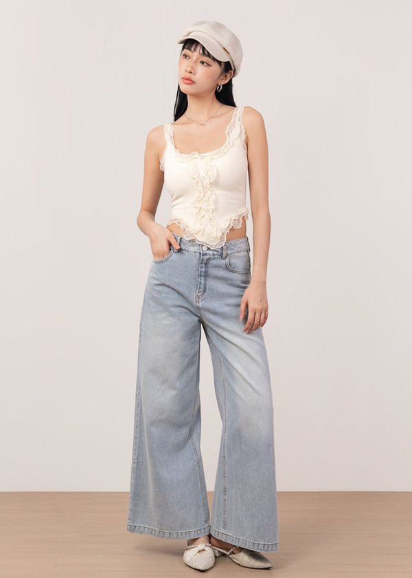 The Edit Denim Jeans in Light Wash