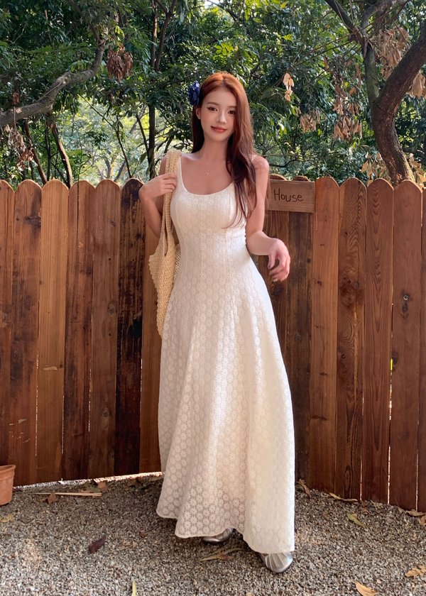 Mirae Daisy Midi Dress in Cream