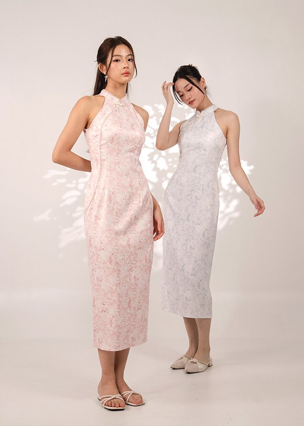 祥 (Xiáng–Harmony) Pearls Qipao Midi Dress in Whisper Pink