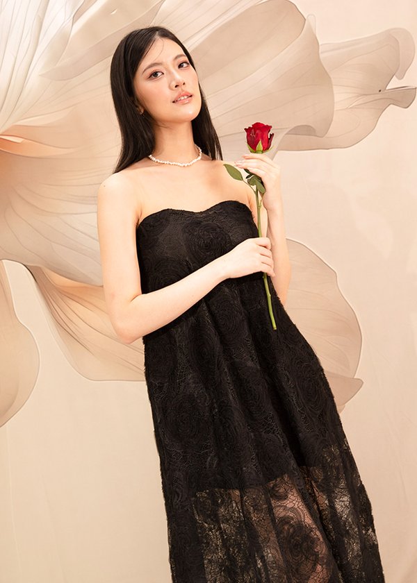 Elarose Lace Midi Dress in Black