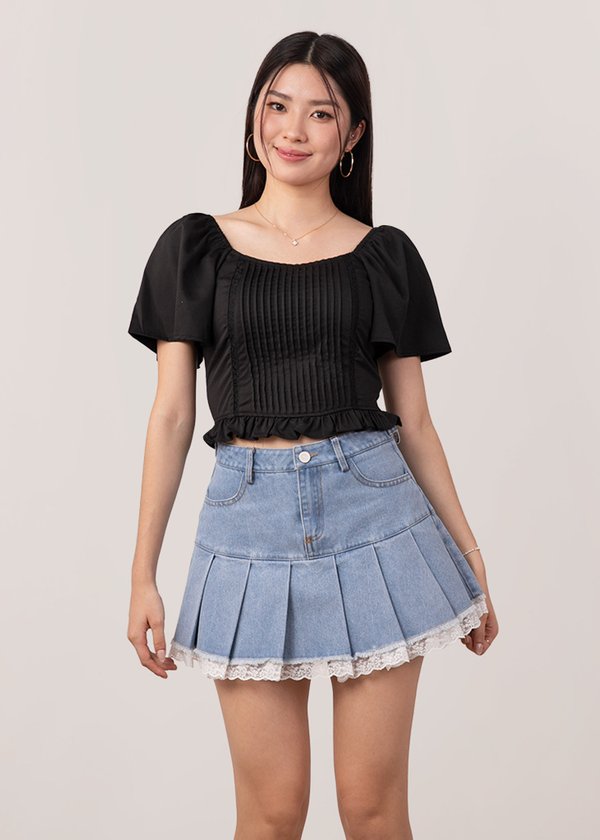 Mistletoe Flutter Sleeves Pleated Top in Black