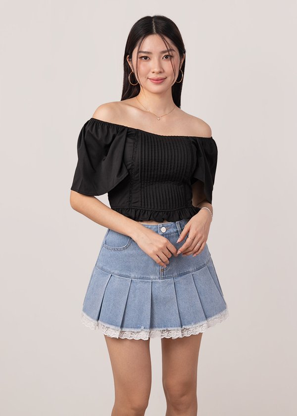 Mistletoe Flutter Sleeves Pleated Top in Black