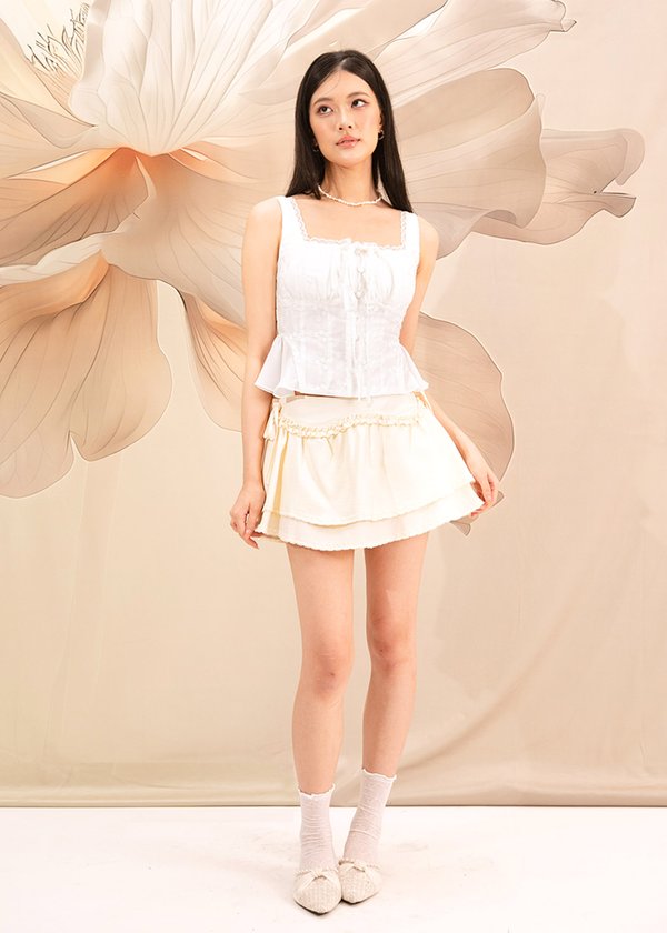 Daisy Bloom Floral Top in White