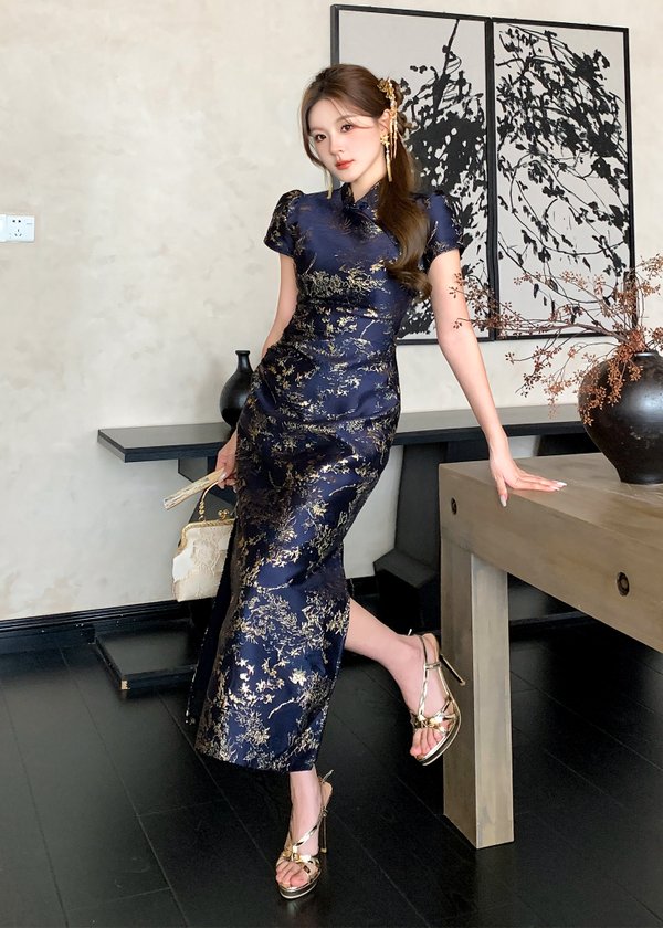 合 (Hé-Together) Qipao Midi Dress in Navy