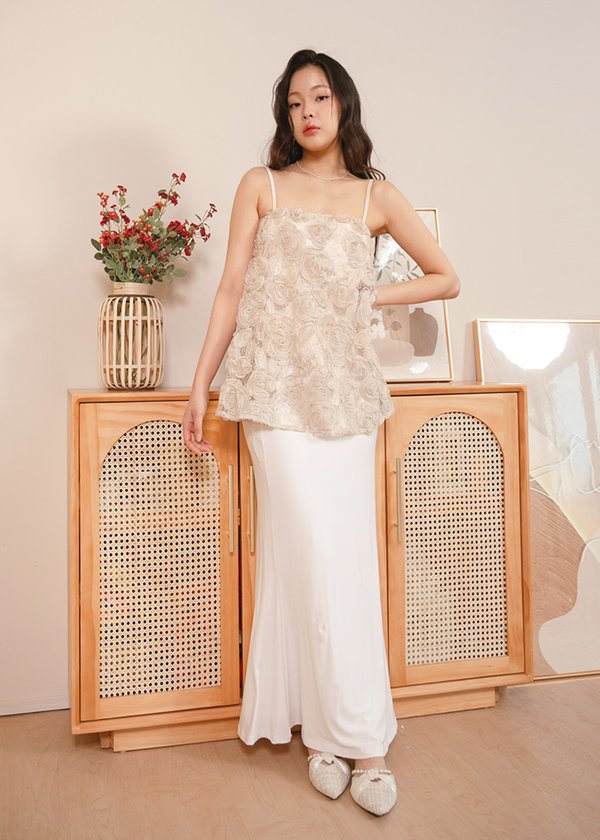 Rosebud Flare Top in Champagne Taupe