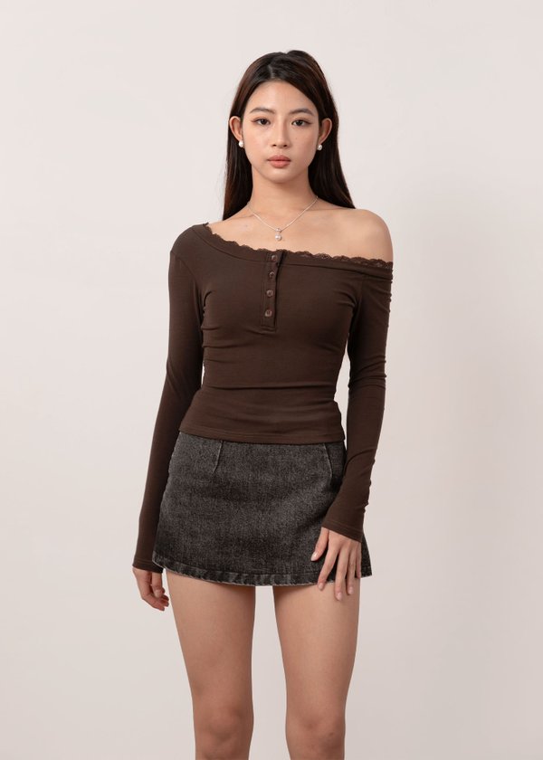 Monique Off Shoulder Top in Brown