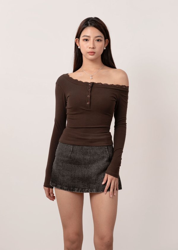 Monique Off Shoulder Top in Brown