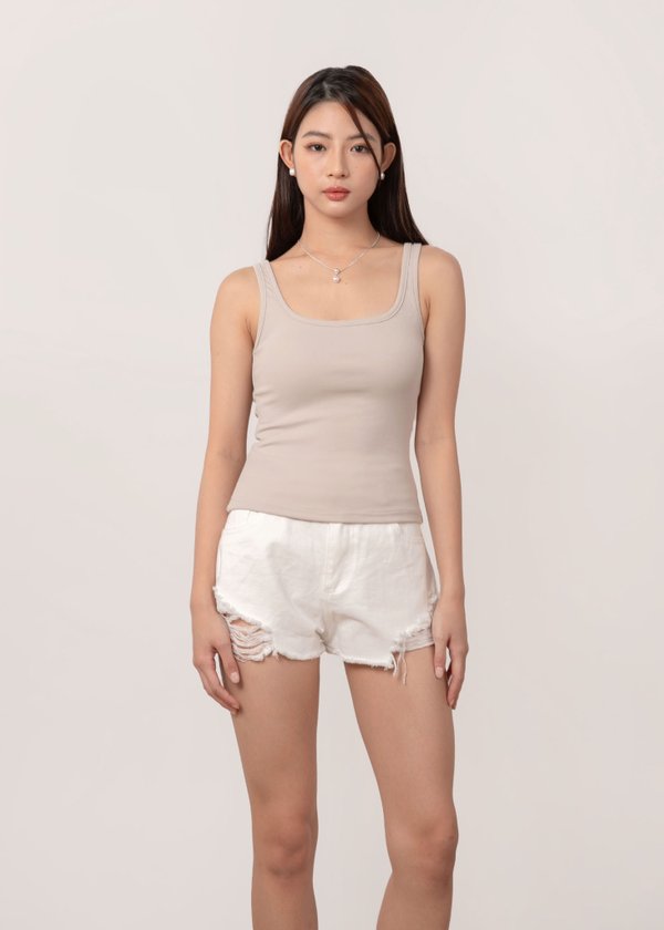 Snatch Babe Tank Top in Oat