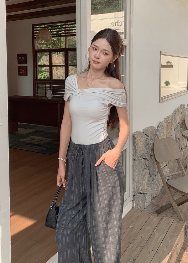 Unfiltered Off Shoulder Top in Light Ash Grey *US*