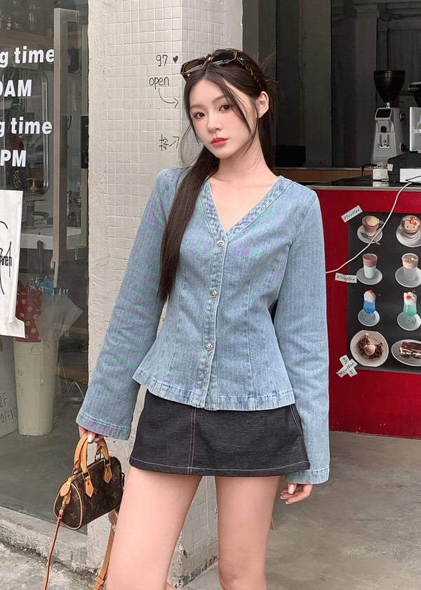 Lumiere Denim Button Long Sleeve Top in Light Wash