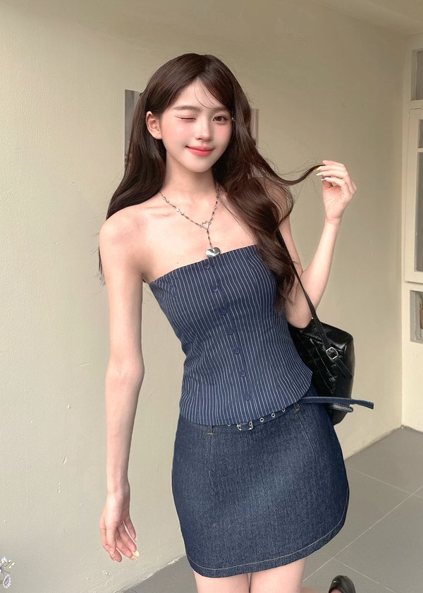 Sundate Pinstripes Top in Navy