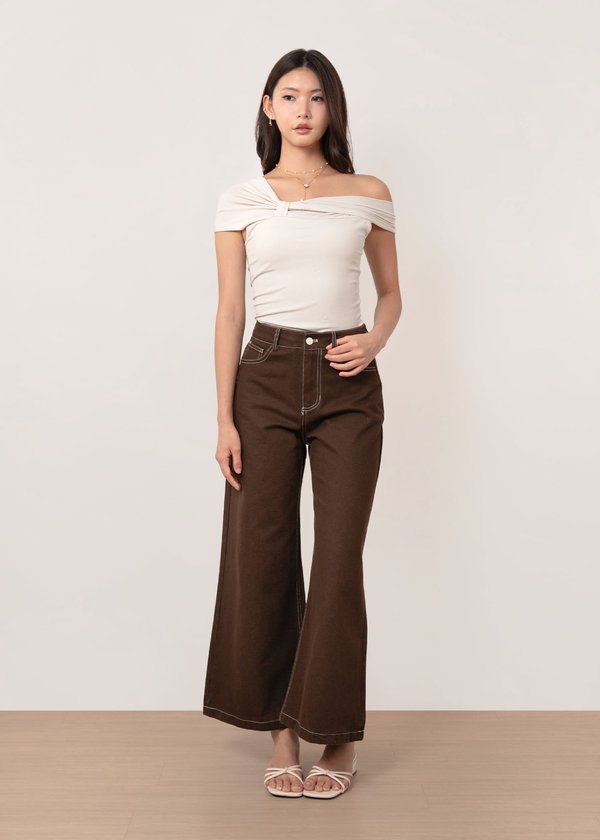 The Edit Denim Jeans in Chesnut Brown