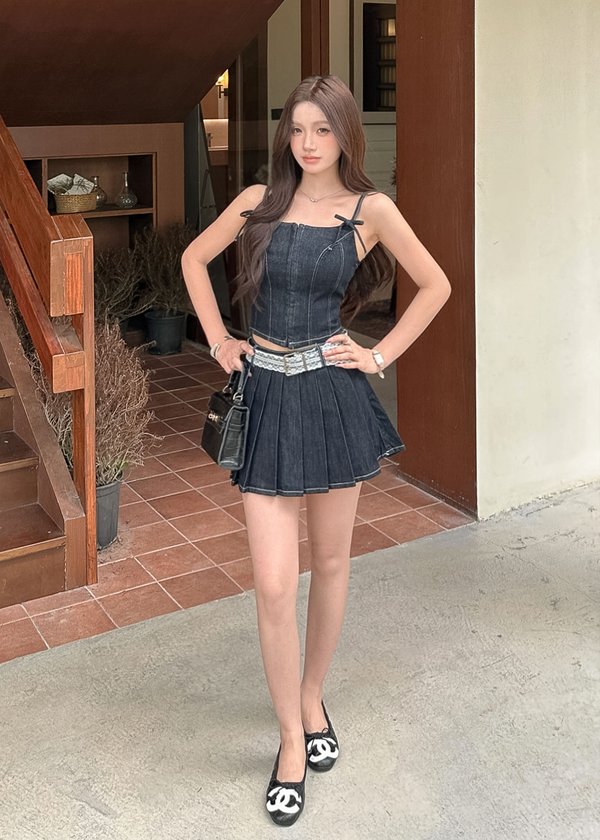 Main Character Denim Skorts in Midnight