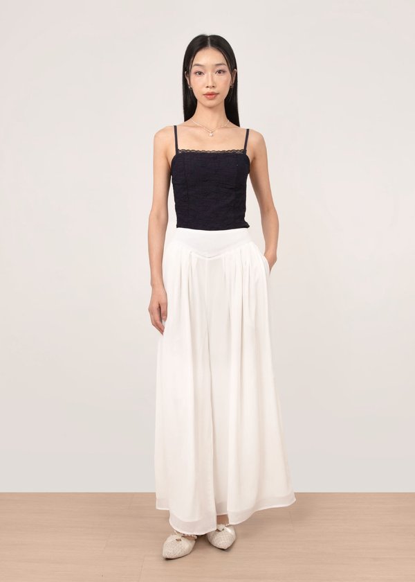 Lucienne Flowy Highwaisted Pants in White