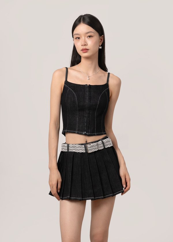 Main Character Denim Skorts in Midnight