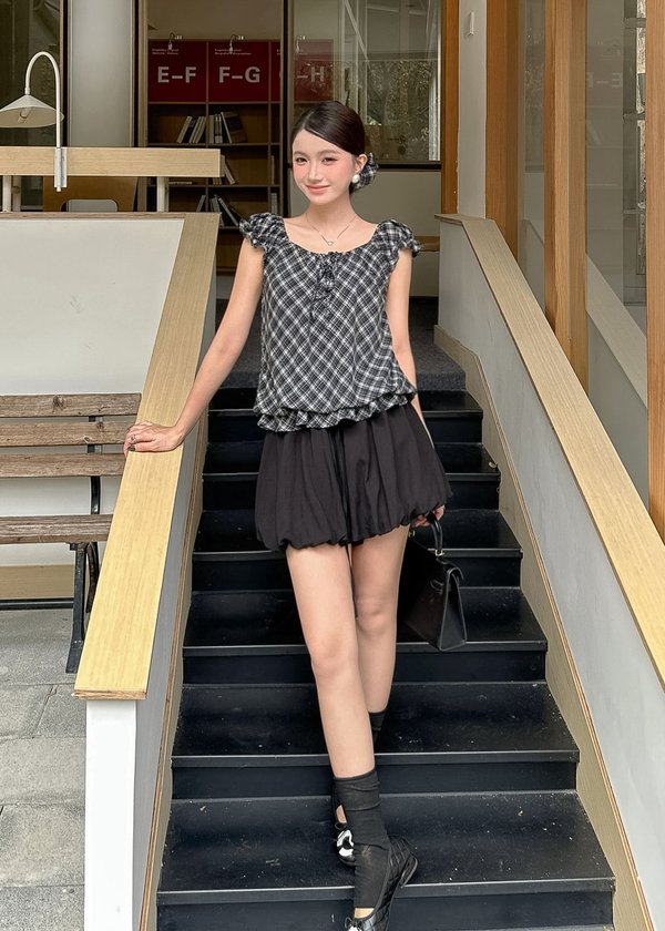 Tansy Bubble Shorts in Black