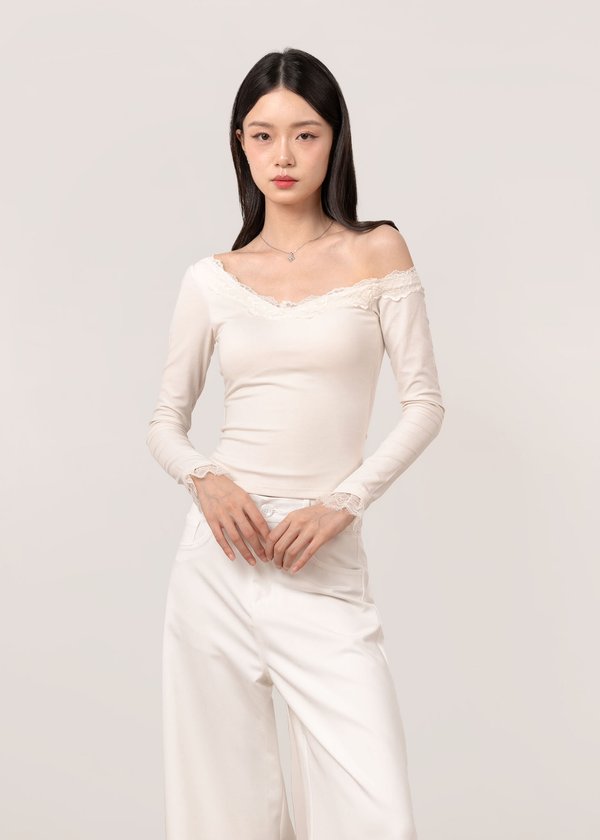 Fleur Off Shoulder Lace Top in Vanilla
