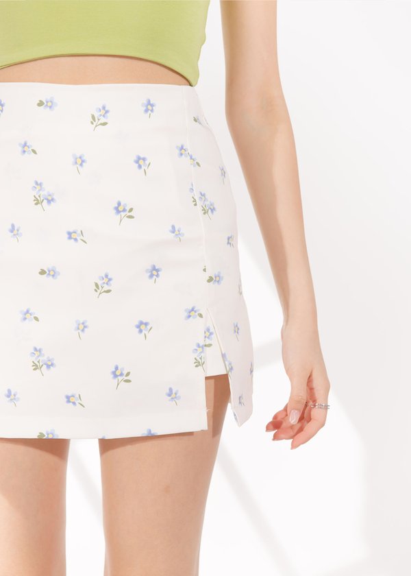 'Fields of dreams' skorts in bluebell florals 