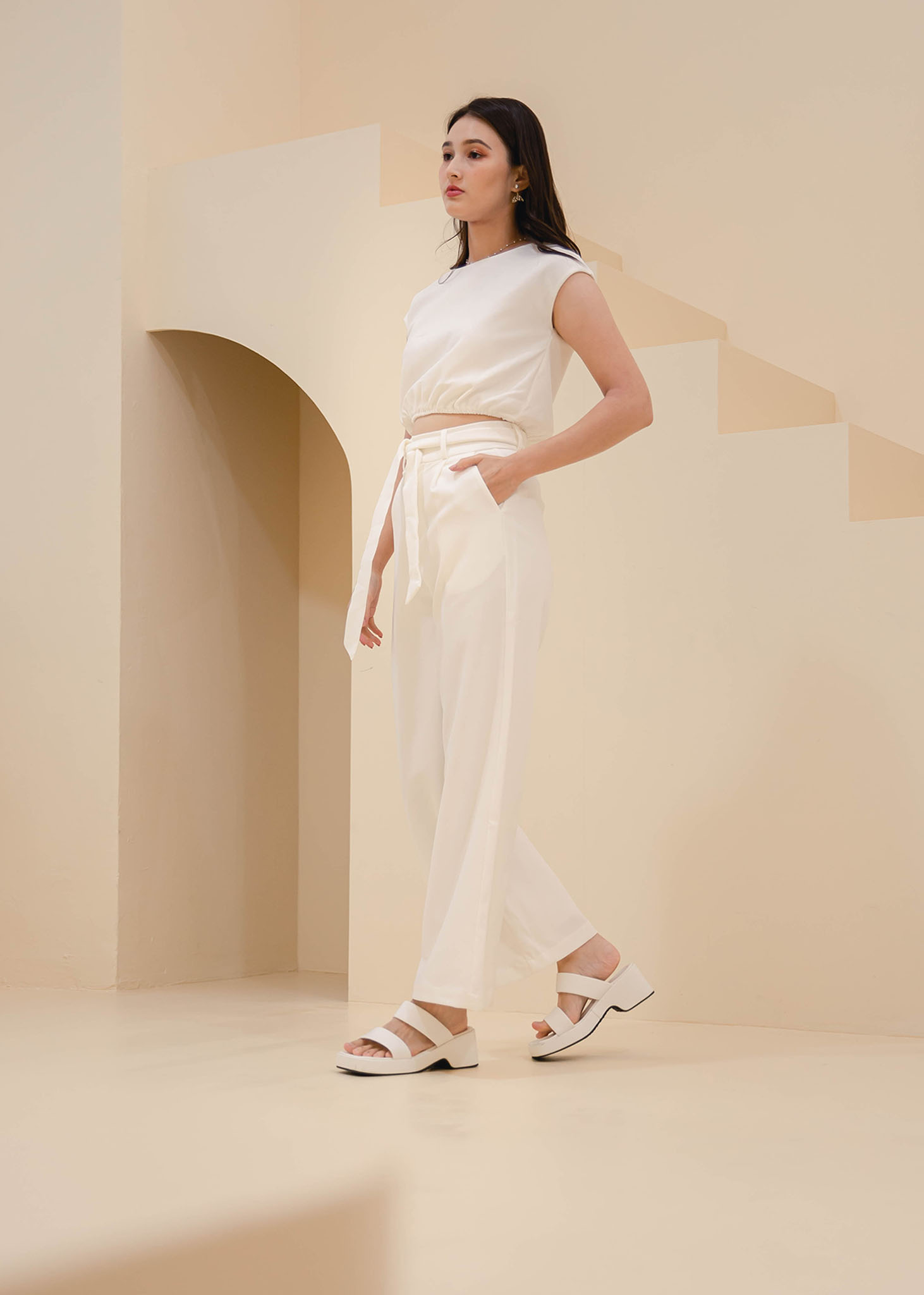 Liberty Straight Leg Pants in White #6stylexclusive | 6STYLE